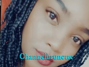 Channelbrunette