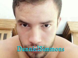 Danniel_Simmons