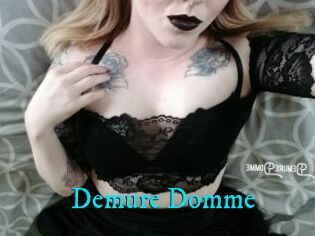 Demure_Domme