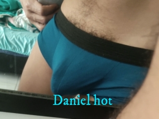 Daniel_hot