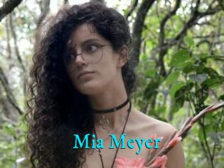 Mia_Meyer