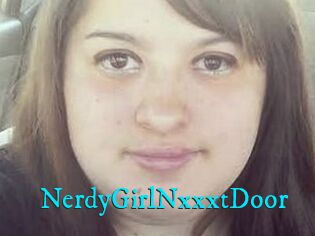 NerdyGirlNxxxtDoor