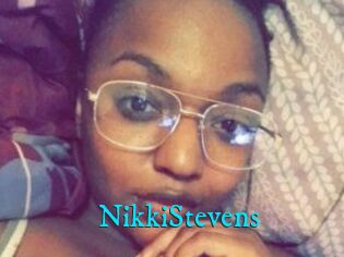 Nikki_Stevens