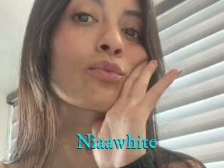 Niaawhite