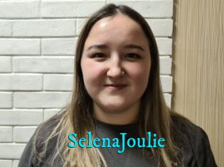 SelenaJoulie