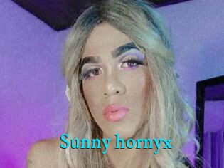 Sunny_hornyx